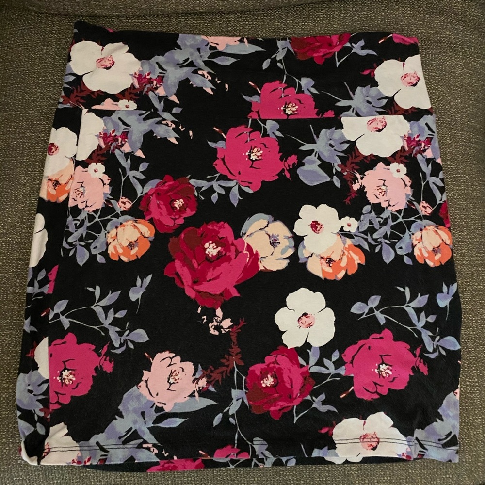 Charlotte Russe floral mini skirt
